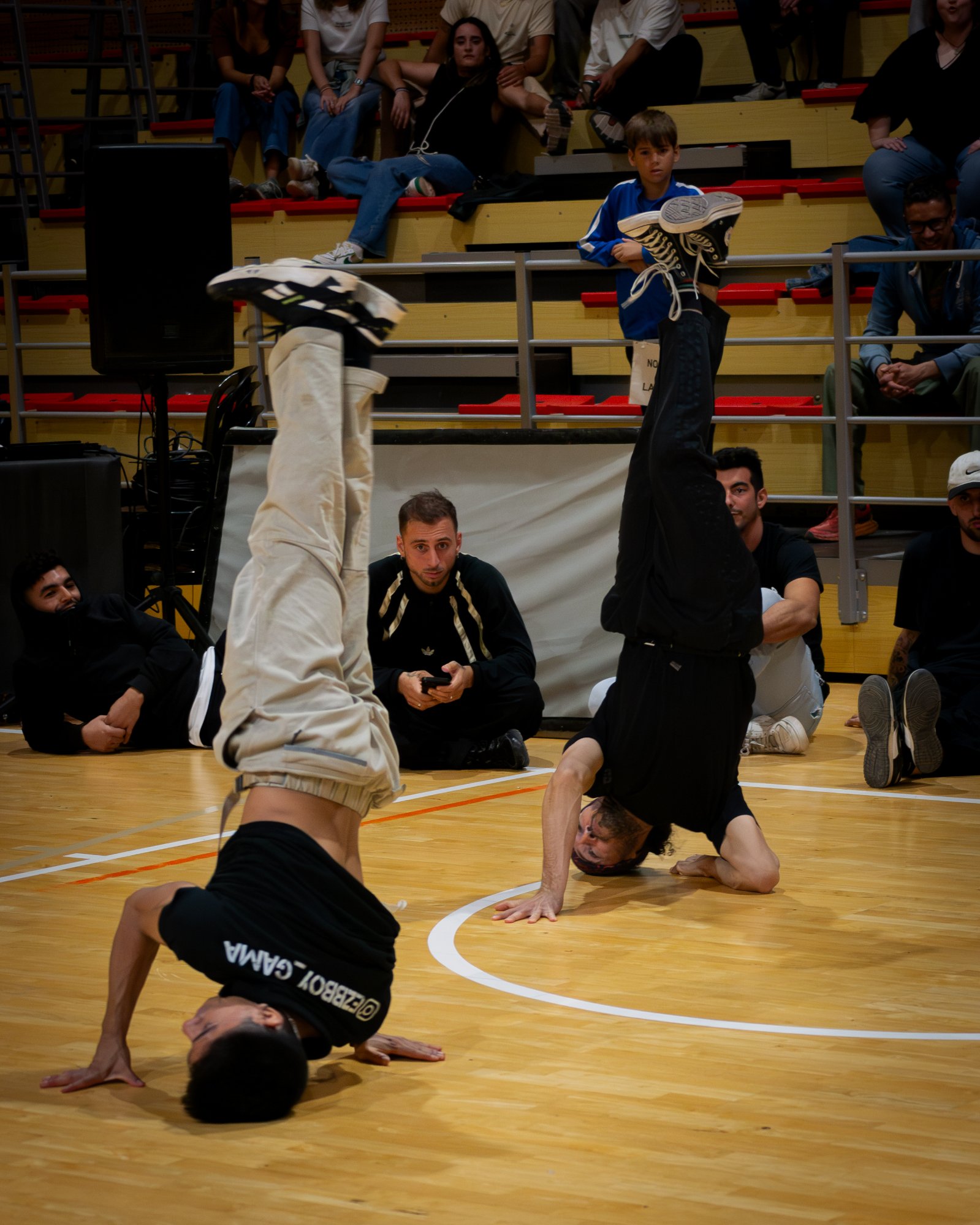 Monitor ajudant nen a la rampa